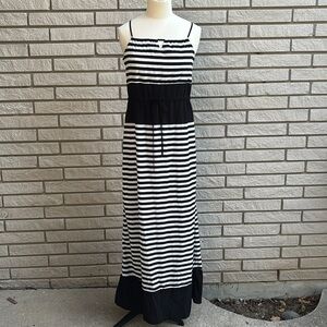 Romeo & Juliet Couture Black and White Striped Maxi Dress Sz S